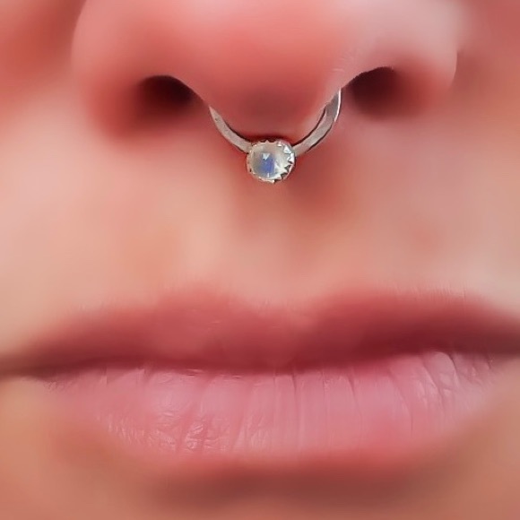 Moodtherapy Jewelry - 925 Sterling Silver Genuine Rainbow Moonstone Gemstone Septum Ring Daith Earring